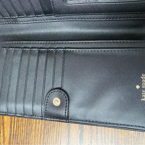 Kate Spade Wallet in Black - Picture 5 of 9